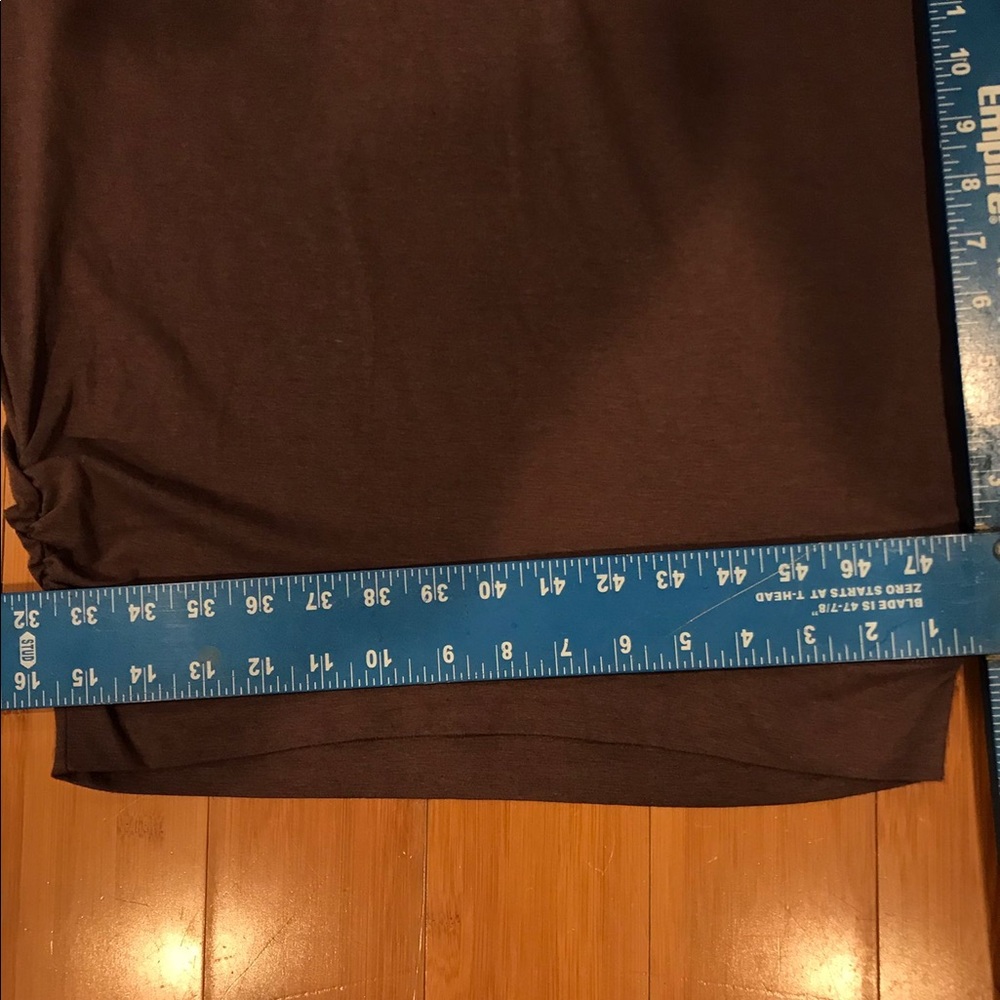 Figs top and skirt - Picture 2 of 5